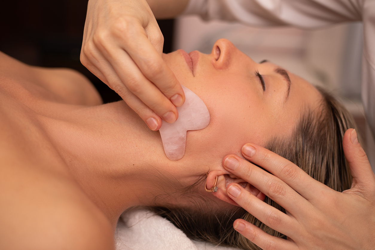 jenny-hope-gua-sha-gua-sha-facial-massage-treatment